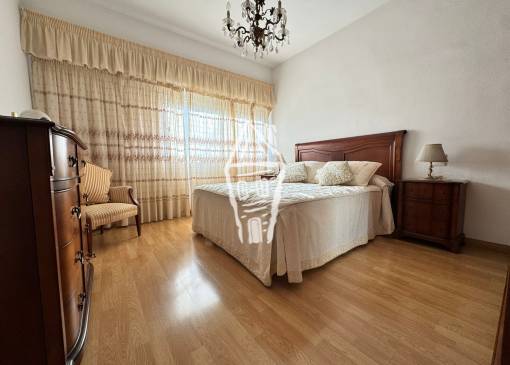Apartment - Sale - Alicante - Centro · Mercado central 