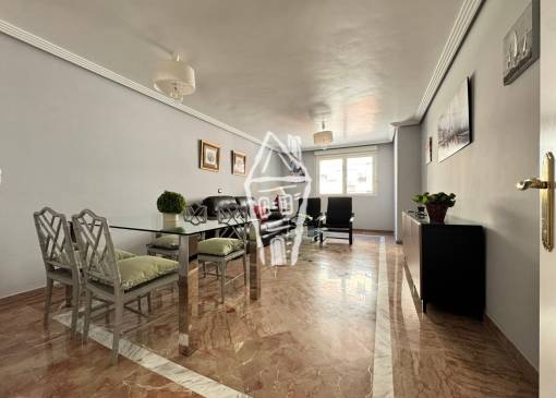 Apartment - Sale - Alicante - Centro
