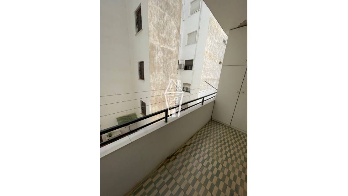 Sale - Apartment - Alicante - Centro